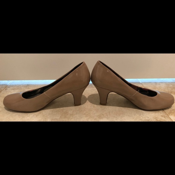 Madden Girl Pumps - Picture 3 of 4